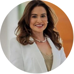 Katia Volpe (CRM-SP 90.728) - dermatologista