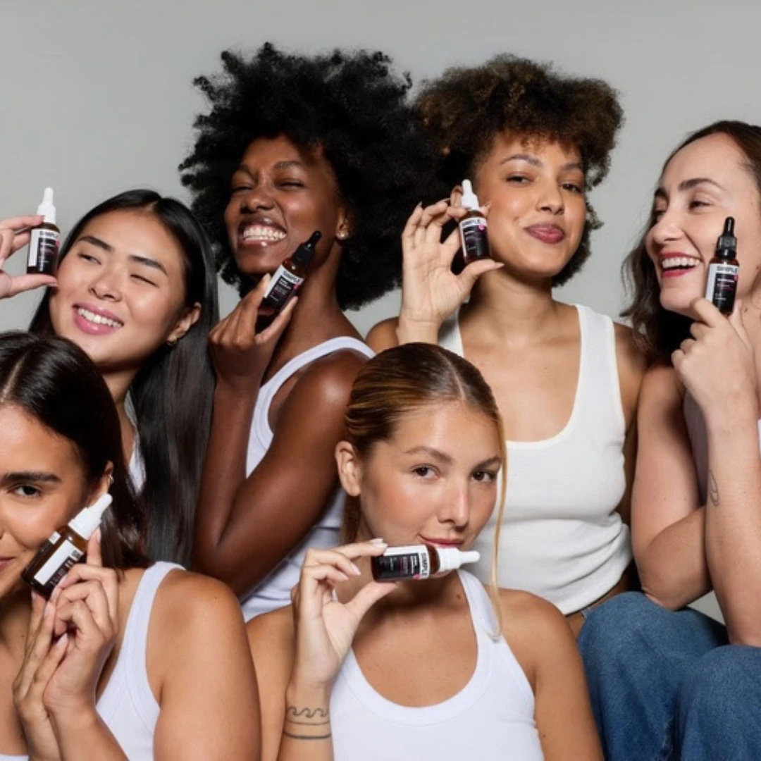 Simple democratiza a beleza limpa acessível no Brasil